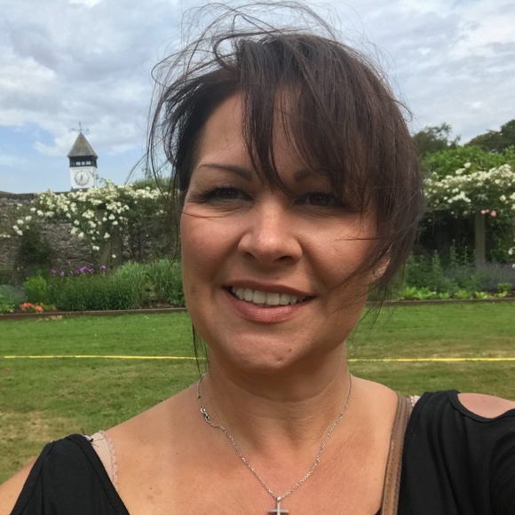 Meet the Posher Other - Meet your Posher, Christina